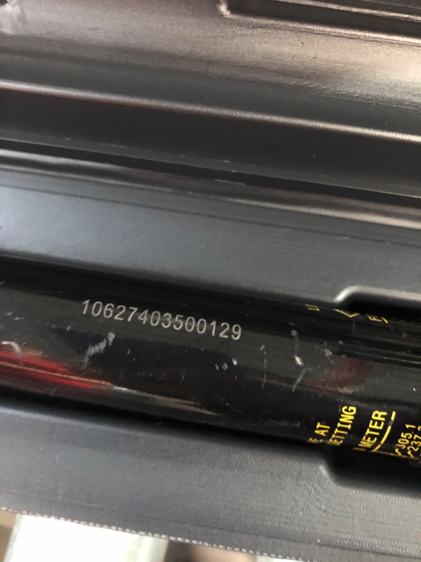 Photo 3 of USED LEXIVON 1/2-Inch Drive Click Torque Wrench 25-250 Ft-Lb/33.9-338.9 Nm (LX-184) 1/2-Inch 25~250 FT-LB Torque Wrench