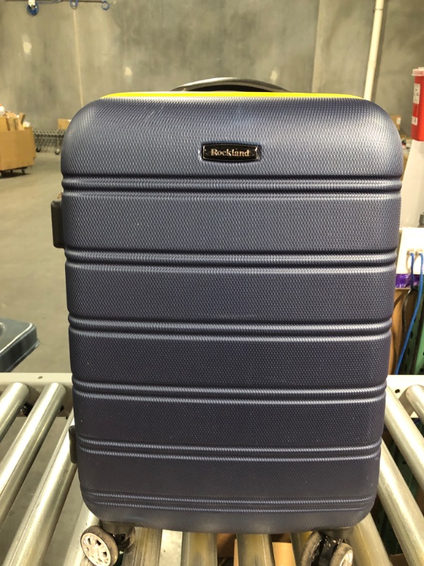 Photo 3 of * USED * Rockland Melbourne Hardside Expandable Spinner Wheel Luggage, Grey, Carry-On 20-Inch Carry-On 20-Inch Grey