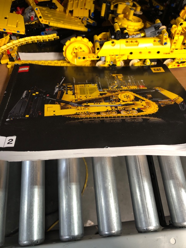 Photo 6 of * USED * LEGO Technic App-Controlled Cat D11 Bulldozer 42131 Building Set for Adults (3,854 Pieces) Frustration-Free Packaging