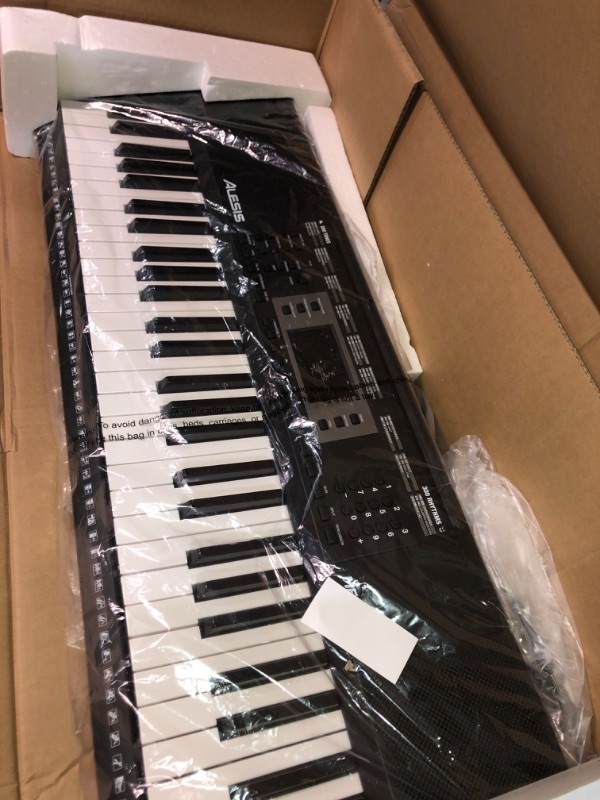 Photo 1 of Alesis Melody 61 Key Keyboard Piano for Beginners
