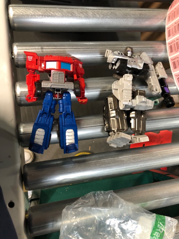 Photo 2 of Transformers Toys Heroes and Villains Optimus Prime and Megatron 2-Pack Action Figures - for Kids Ages 6 and Up, 7-inch (Amazon Exclusive)