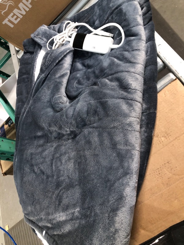 Photo 3 of *** Dirty from previous use, please wash **** greenoak Heated Electric Throw Blanket, 62” X 84” Heating Electric Blanket Queen Twin Size for Bed, Soft Warming Plush Electric Blanket Sherpa with 5-Position Timer &10 Heating Levels (Grey)
