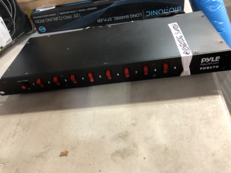 Photo 2 of PDU Power Strip Surge Protector - 150 Joules,9 Outlet Strips Surge Protector z