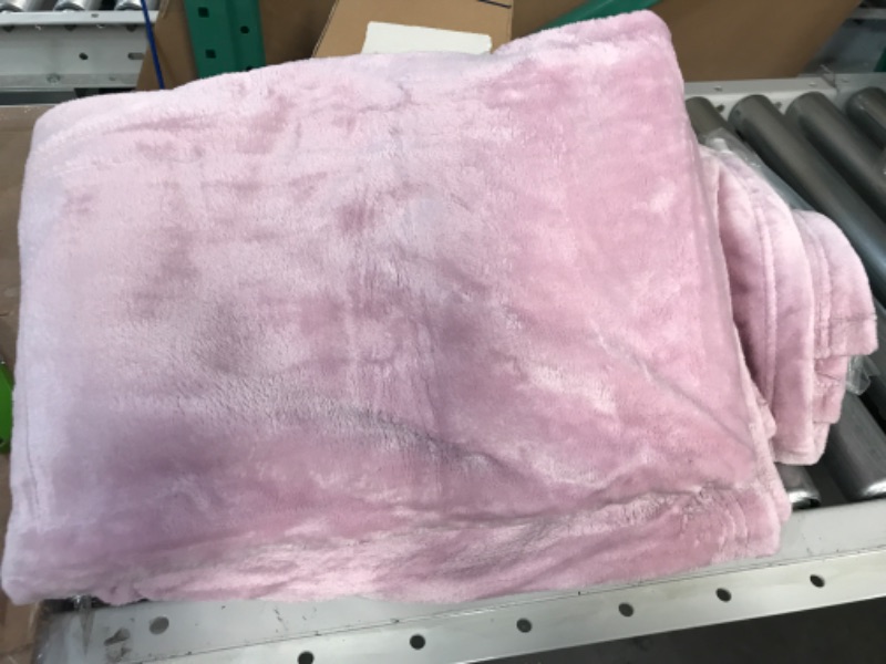 Photo 2 of **USED**Bedsure Flannel Fleece Blanket Twin Size (60 x80 inch),Lilac Light Purple Lavender Violet 