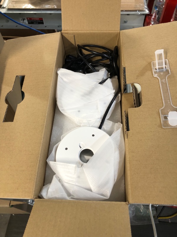 Photo 3 of **USED.UNABLE TO TEST** REOLINK 4K Security Camera System, 4pcs H.265 PoE Wired Turret 4K Cameras with Person Vehicle Detection, 4K/8MP 8CH NVR with 2TB HDD for 24-7 Recording, RLK8-800D4