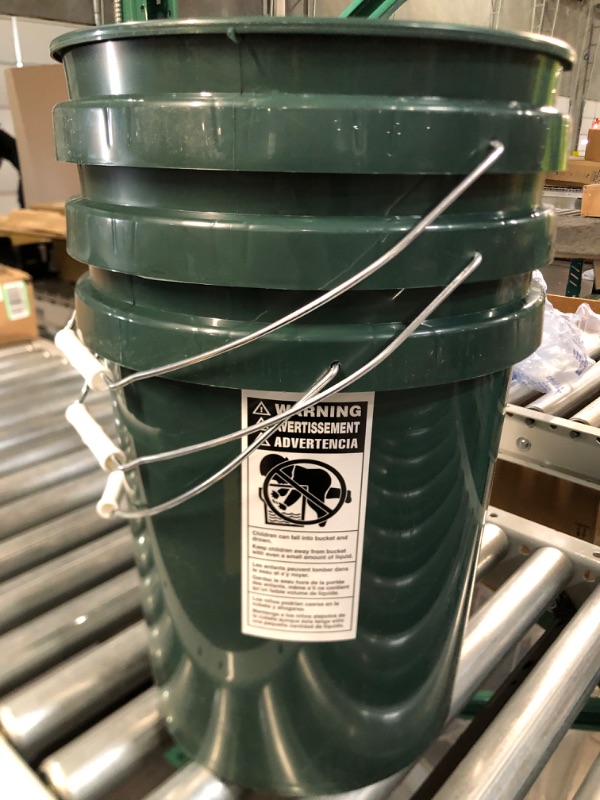 Photo 2 of *NEW* 5 Gallon Bucket, Pack of 3, Heavy Duty Plastic Bucket