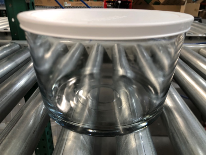 Photo 1 of *NEW* Lidded Party Bowl SnugFit Lid