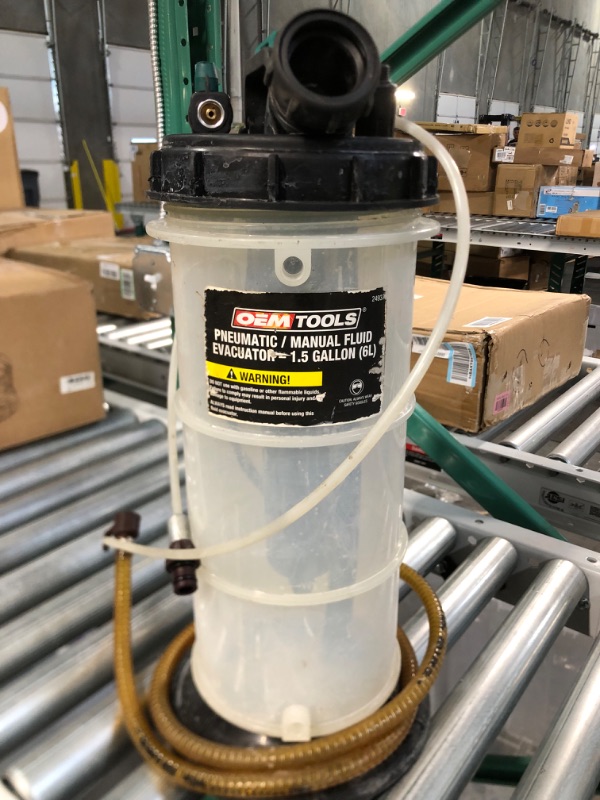 Photo 3 of *USED* OEMTOOLS 24937 6 Quarts (1.5 Gallon) Pneumatic and Manual Fluid Extractor, Manual and Pneumatic Oil Extractor, Fluid Vacuum Extractor, Vacuum Evacuator 6.0 Liter