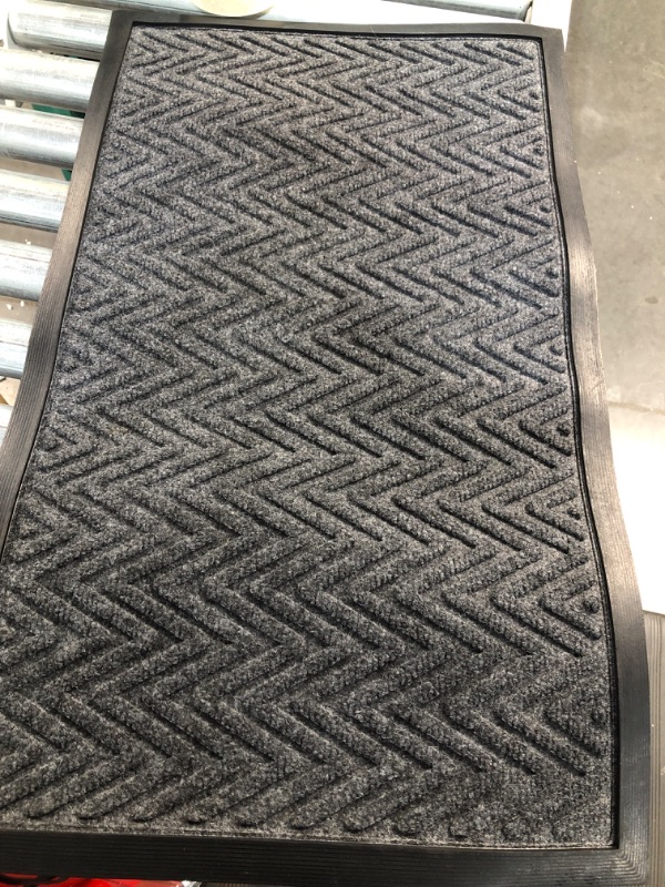 Photo 2 of 1' 6" x 2' 6" Black Outdoor Rug