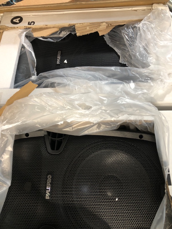 Photo 3 of Pyle Active + Passive Pa Speaker System Kit