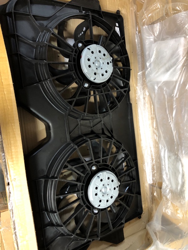 Photo 2 of DORMAN OE SOLUTIONS 620-042 DUAL FAN ASMBLY