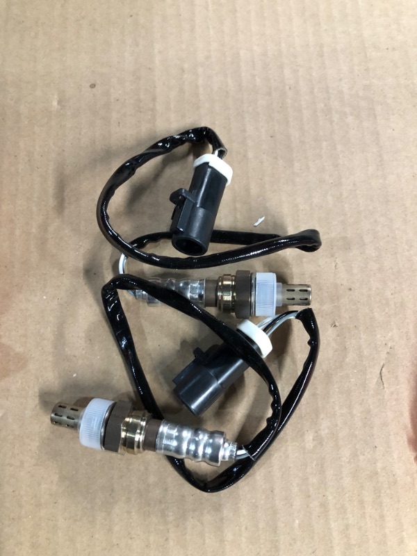 Photo 2 of Oxygen Sensor Upstream Downstream O2 Sensor 2Pcs | Replacement for Ford F150 F250 Ranger Expedition Explorer Escape, Mazda Tribute, Lincoln & more | Replace# 15717, 15716, 15664, ZZC318861 2Pcs 2