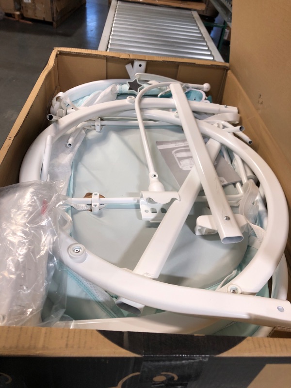 Photo 1 of Fisher-Price Soothing Motions Bassinet