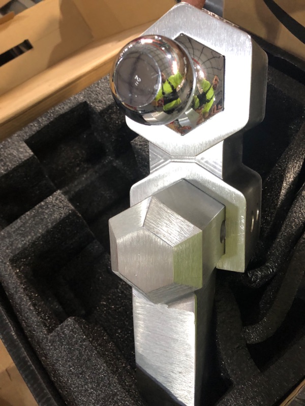 Photo 1 of Sulythw Adjustable Trailer Hitch, Fits 2-Inch Receiver  **LOOKS BRAND NEW/UNUSED**