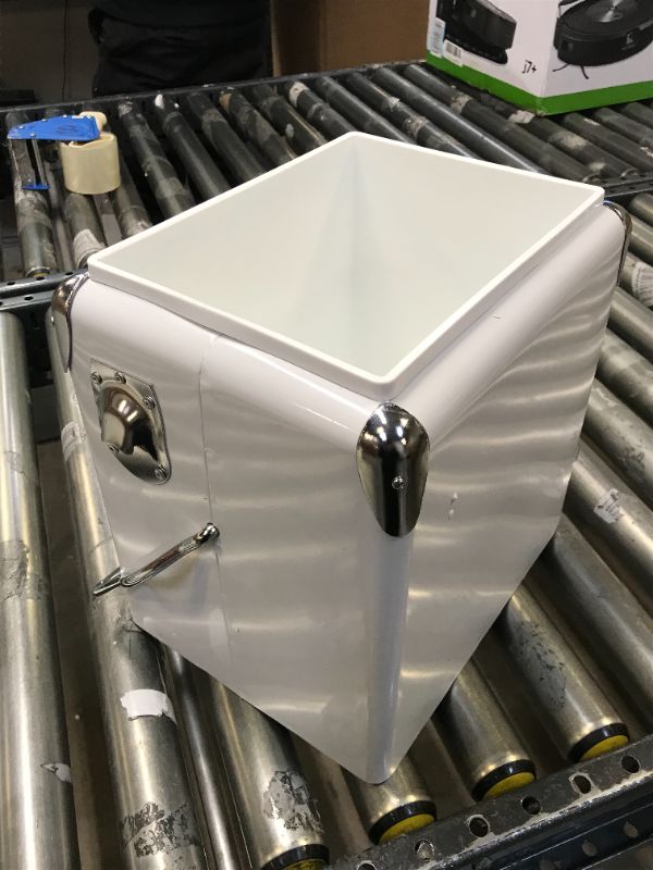 Photo 1 of Coors Light Retro Ice Chest Cooler with Bottle Opener 13L (14 qt), 18 Can Capacity, White and Silver, Vintage Style Ice Bucket for Camping, Beach, Picnic, RV, BBQs, Tailgating, Fishing -- MISSING LID