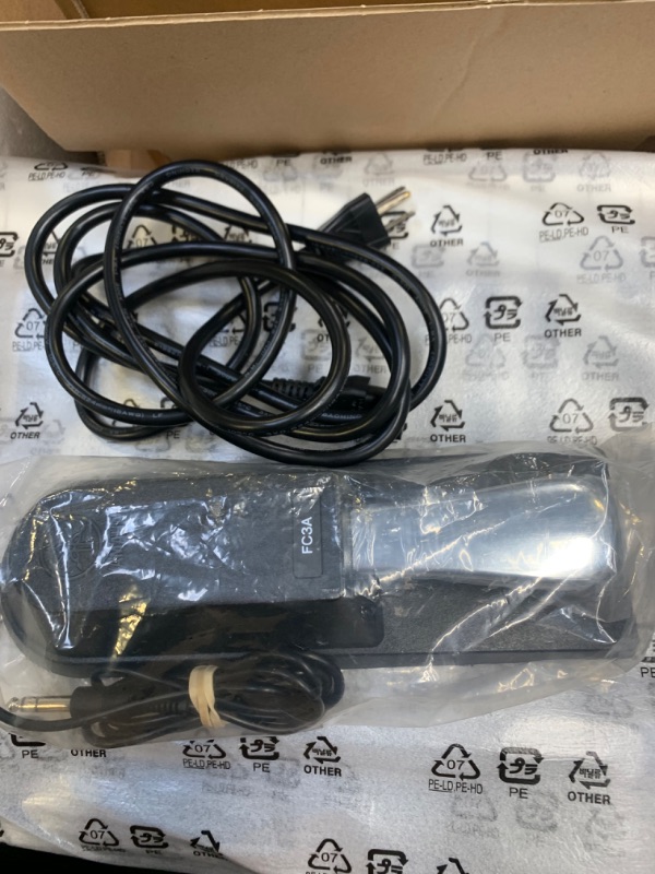 Photo 13 of Yamaha CP88 88-Key Graded Hammer Action Stage Piano with Sustain Pedal --- Box Packaging Damaged, Item is New
