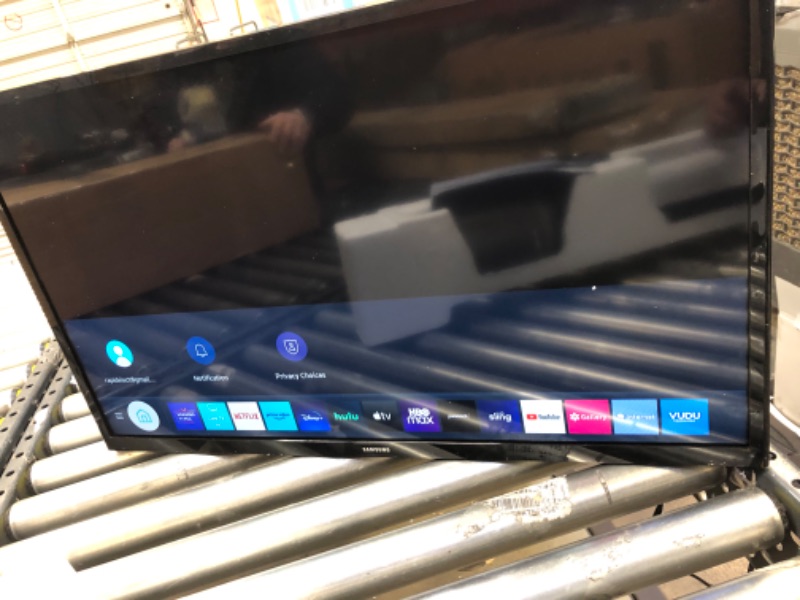 Photo 5 of SAMSUNG 32-inch Class LED Smart FHD TV 1080P (UN32N5300AFXZA, 2018 Model)----there are a few finger prints on the screen missing the legs stand 