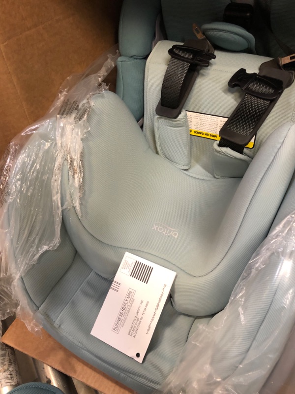 Photo 4 of Britax Advocate Clicktight Convertible Car Seat, Green Ombre SafeWash Green Ombre Advocate