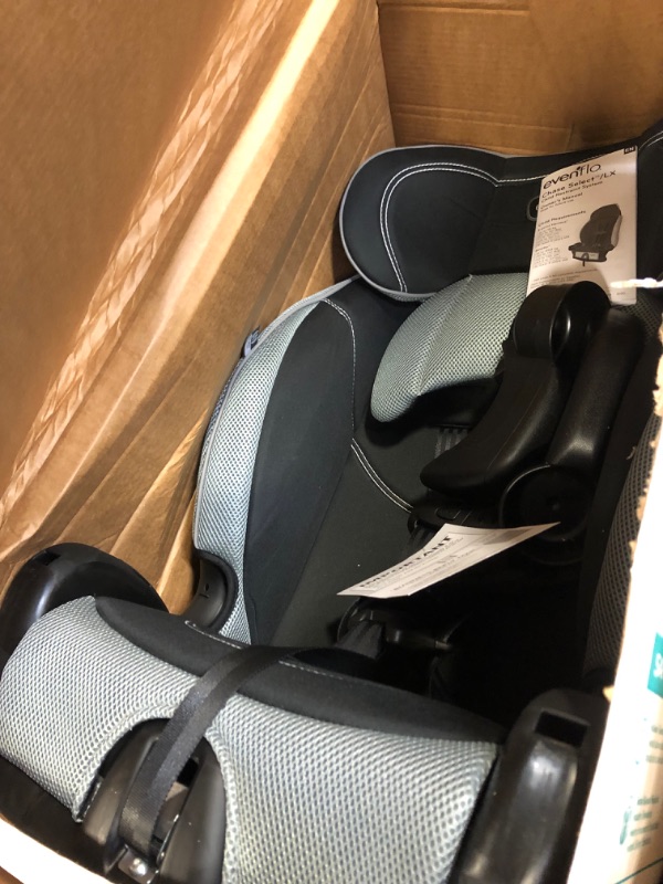 Photo 2 of Evenflo Chase LX Harnessed Booster Car Seat (Jameson)
NEW - OPEN BOX