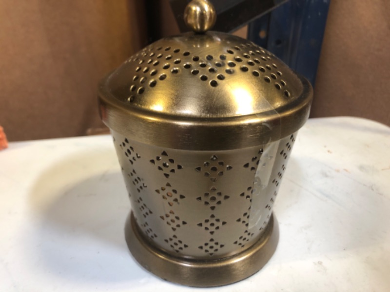 Photo 2 of ?Opalhouse Designed with Jungalow Bath Canister Brass Small Dent base?
