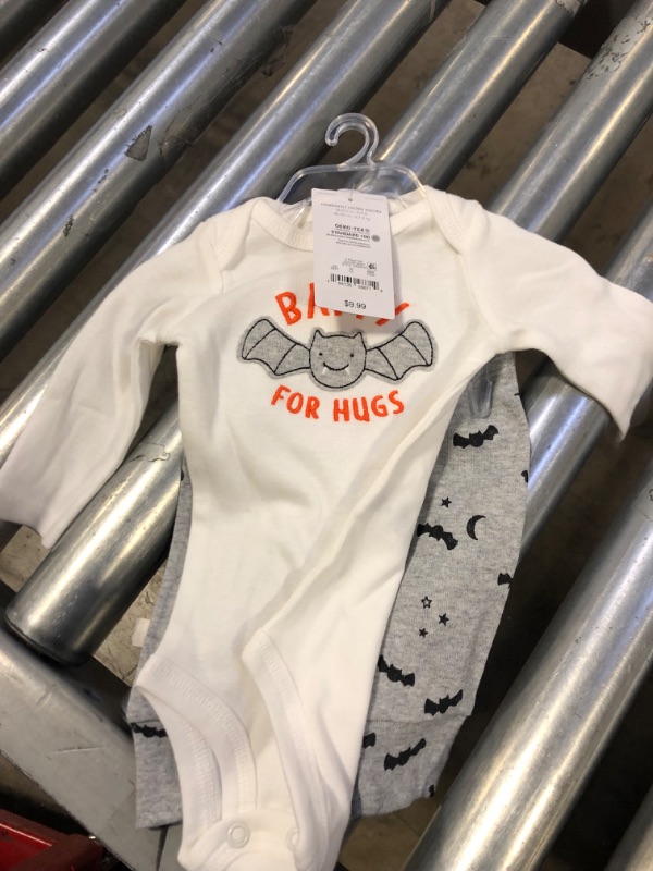 Photo 2 of Baby Boys' 'Batty for Hugs' Top and Bottom Set - Just One You® Made by Carter's White/Gray
NEWBORN