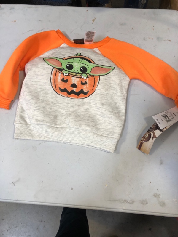 Photo 1 of 18M  Toddler Boys' Lucasfilm Baby Yoda Top
