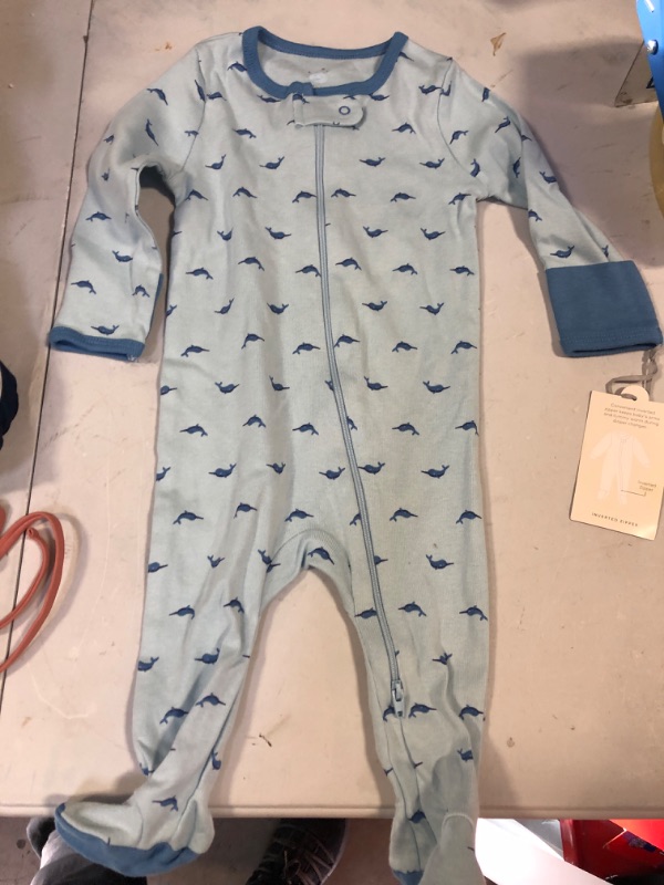 Photo 1 of 3-6 M Infant onesie 