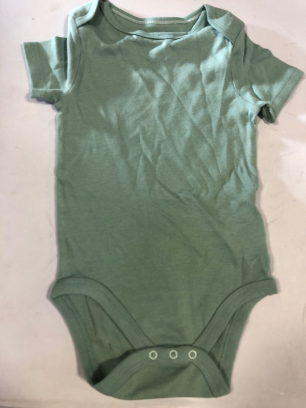 Photo 1 of 18M -- Infant shirt 