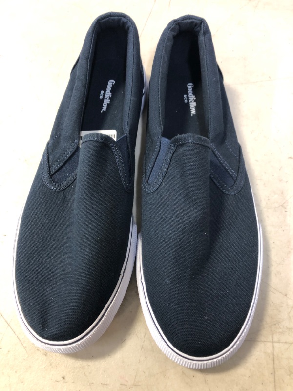 Photo 1 of Goodfellow and Co - Sneakers
Men's Shoes - Size 9.5