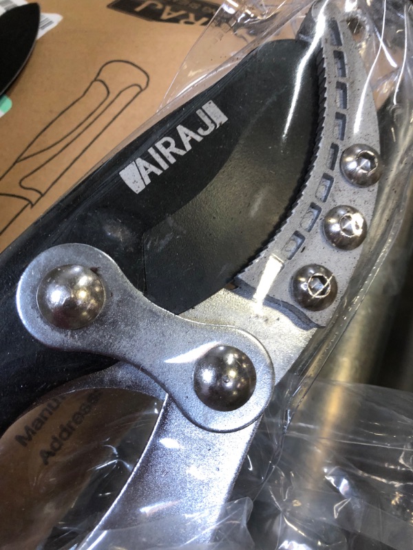 Photo 3 of AIRAJ 27-41'' Extendable Anvil Loppers Heavy Duty with Compound Action, Tree Trimmer with 2 Inch Cutting Capacity, Chops Thick Branches Ease,Heavy Duty Tree Pruner with SK5 Spare Blade