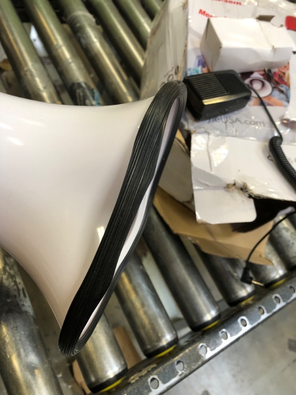 Photo 8 of Pyle Megaphone Speaker PA Bullhorn - Built-in Siren Rechargeable Battery, Auxiliary Jack 40Watts & 1000 Yard Range - Record Function Ideal for Cheerleading Fans, Coaches or for Safety Drills - PMP48IR