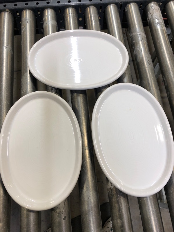 Photo 1 of 3 PCS OVAL SHAPED PLATES