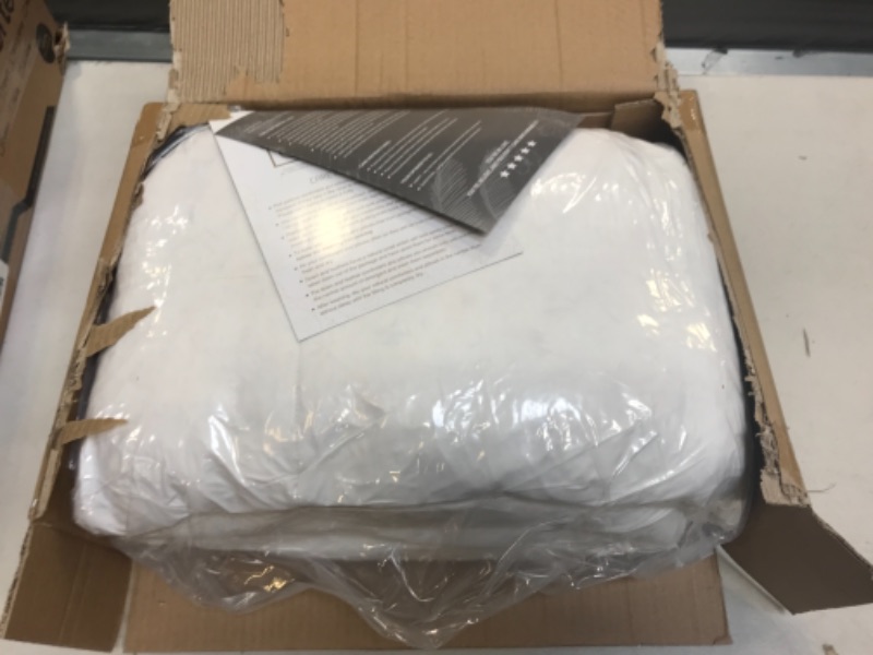 Photo 2 of ** FACTORY SEALED ** Dafinner Organic Cotton Feathers Down Comforter Queen, All Season Medium Warm Feathers Down Duvet Insert for Full/Queen Bed, 90x90, Ivory White Queen Ivory White/ All-season