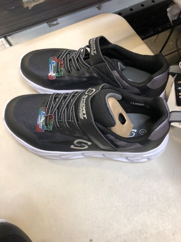 Photo 2 of Boys' S Sport by Skechers Jaycob 2.0 Performance Sneakers - Black
SIZE 6