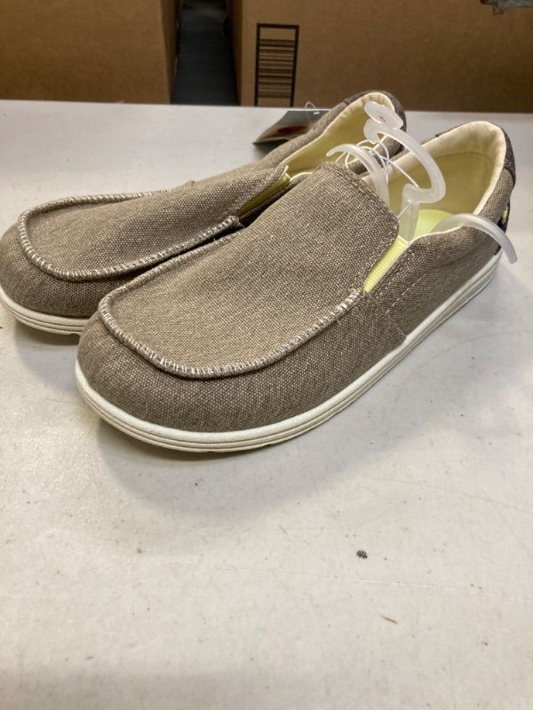 Photo 2 of Boys' Bergen Slip-On Sneakers - Cat & Jack Tan 5
SIZE 4