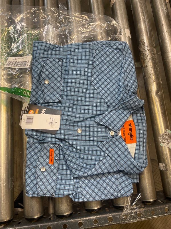 Photo 2 of Wrangler Riggs Workwear Men's FR Flame Resistant Western Long Sleeve Two Pocket Snap Shirt 2X Tall Blue Plaid