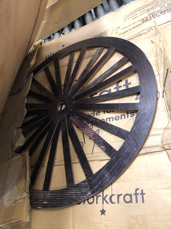 Photo 1 of 2 pcs wheel décor 