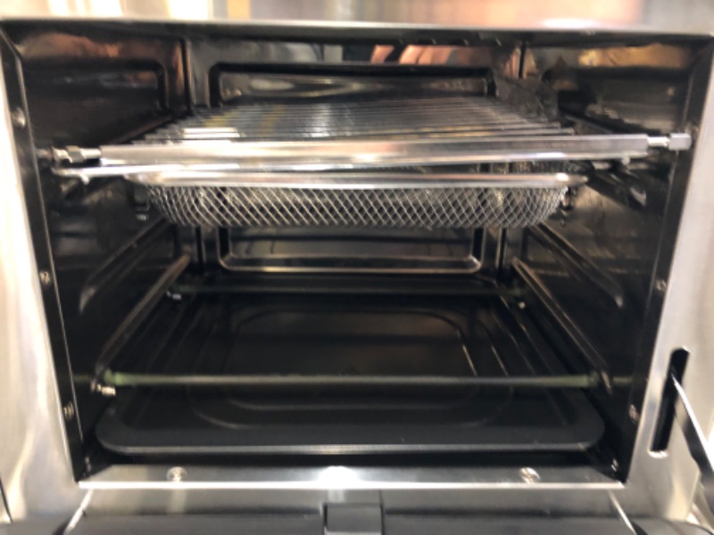 Photo 1 of CUSIMAX Air Fryer Toaster Oven, 15.5 Quart Air Fryer Combo, 16-in-1 Air Fryer Toaster Oven, Large Convection Roaster with Rotisserie & Dehydrator, Rich Accessories, Digital Controls
