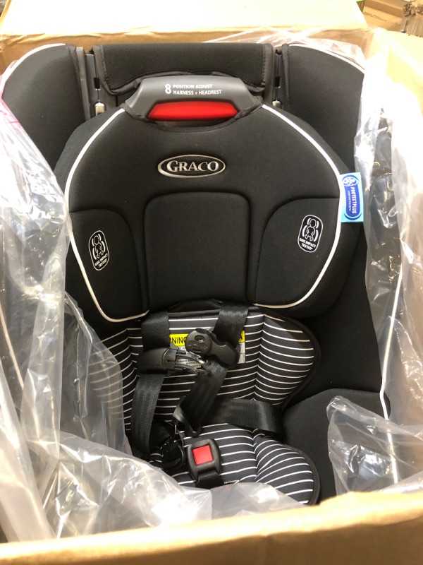 Photo 2 of Graco Admiral 65 Convertible Car Seat, Studio