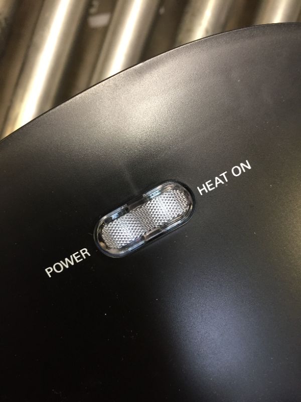 Photo 1 of BELLA 2.9QT Manual Air Fryer, No Pre-Heat Needed, No-Oil Frying, Fast Healthy Evenly Cooked Meal Every Time -- MINOR CHIPPED DAMAGE ON TOP