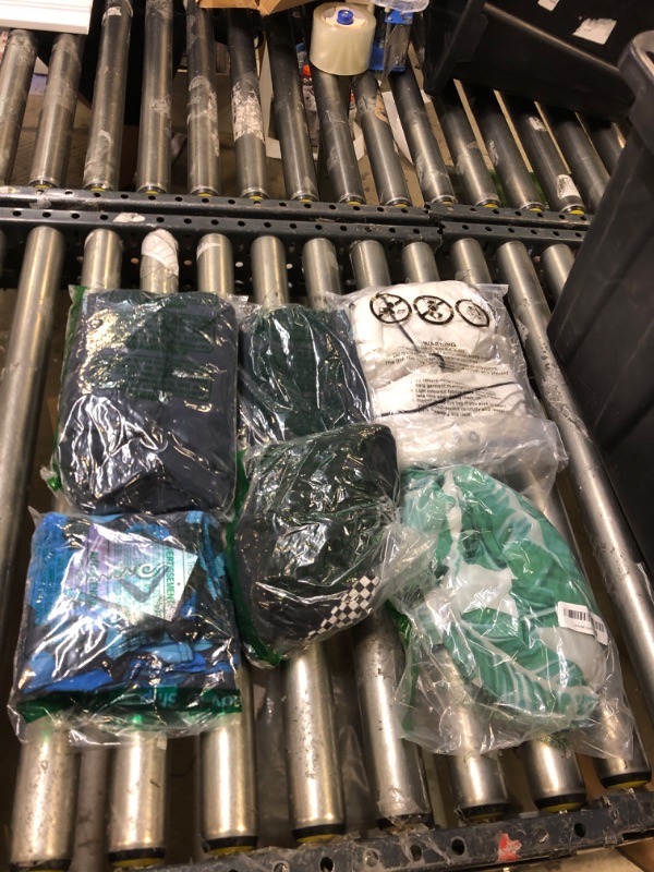 Photo 1 of 6pcs bag of clothes all different sizes