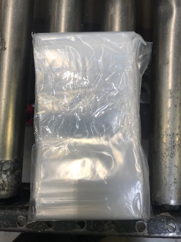 Photo 1 of 200 Count - 4" x 6", 2 Mil Clear Plastic Reclosable Zip Poly Bags with Resealable Lock Seal Zipper for Photo, Jewelry, Bakery, Treats, Party Favors