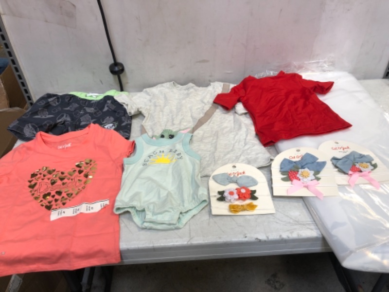 Photo 1 of BAG LOT, ASSORTED KIDS' AND TODDLER CLOTHES BUNDLE, VARIOUS SIZES AND COLORS, SOLD AS IS