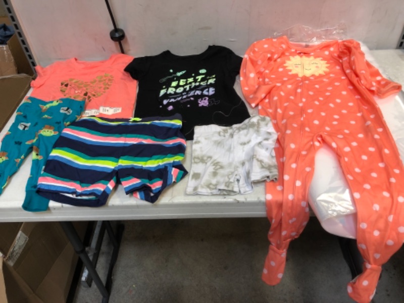 Photo 1 of BAG LOT, ASSORTED KIDS' AND TODDLER CLOTHES BUNDLE, VARIOUS SIZES AND COLORS, SOLD AS IS