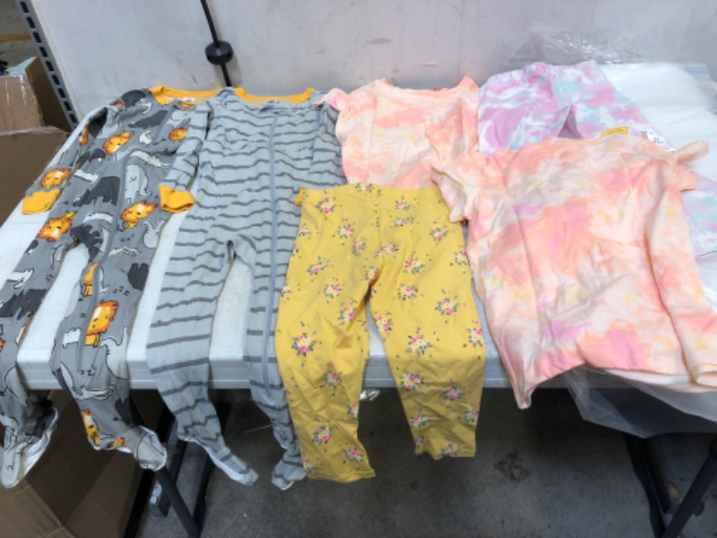 Photo 1 of BAG LOT, ASSORTED KIDS' AND TODDLER CLOTHES BUNDLE, VARIOUS SIZES AND COLORS, SOLD AS IS