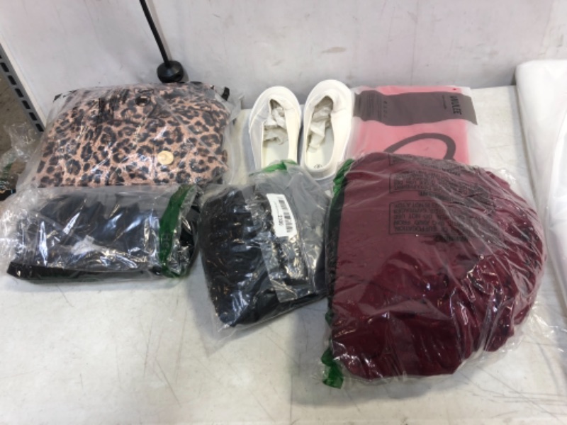 Photo 1 of BAG LOT, ASSORTED USED CLOTHING, VARIOUS SIZES AND COLORS, SOLD AS IS