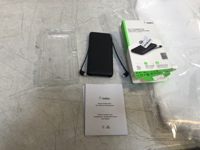 Photo 2 of Belkin 10000mAh Power Bank with integrated cable - Black