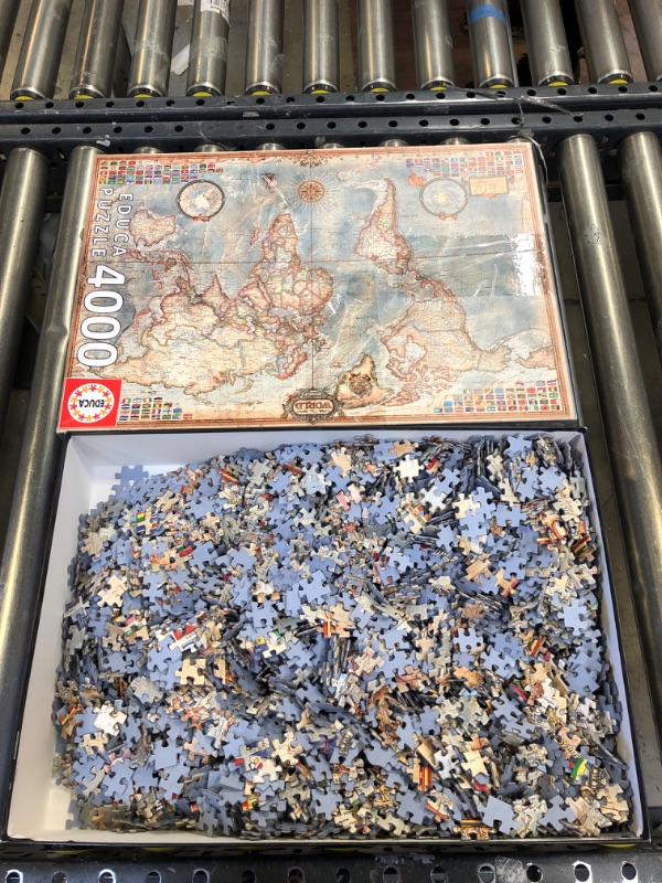 Photo 3 of 4,000 Piece Puzzle - The World Map