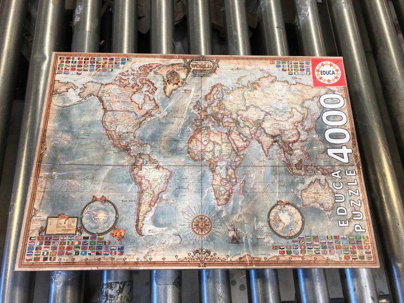 Photo 2 of 4,000 Piece Puzzle - The World Map