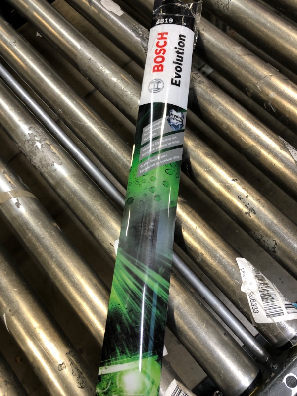 Photo 2 of BOSCH Evolution 4819 Beam Wiper Blade - 19" (Single) 4819 (19")